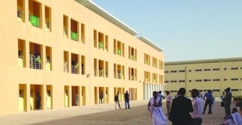 موريتانيا: غضب طلابي بعد تقليص الوزارة سن نيل المنحة