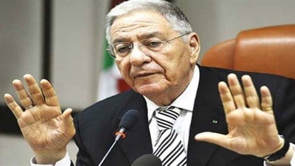 استقالة الأمين العام للحزب الحاكم في الجزائر