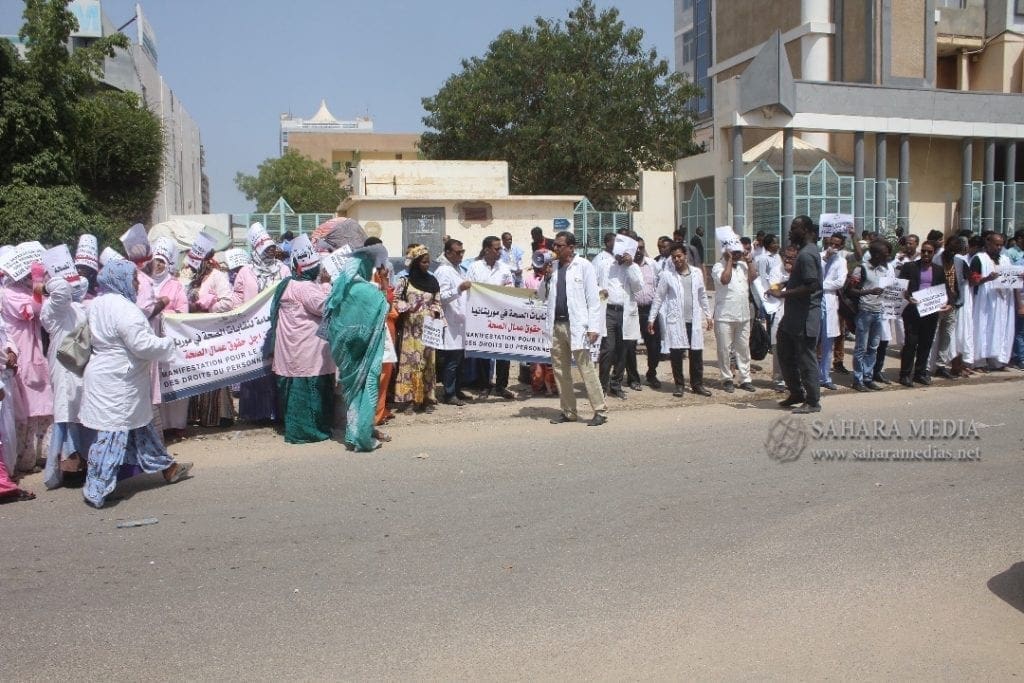 موريتانيا.. أطباء يحتجون على ظروف العمل السيئة
