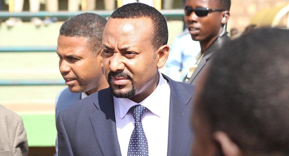 آبي أحمد في السودان لمحاولة حل الأزمة السياسية