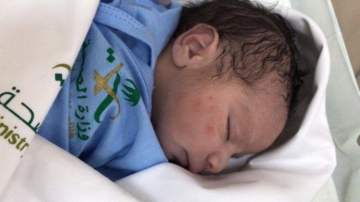 «عرفة».. الطفل الليبي الذي ولد بمشعر عرفة