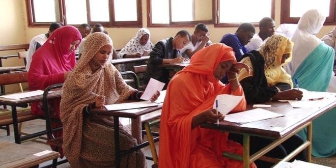متسابقون يلوحون بمقاضاة لجنة المسابقات
