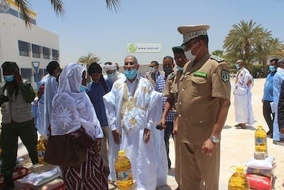 الدرك يوزع مساعدات غذائية على أرامل الشهداء و ضباط الصف والدركيين