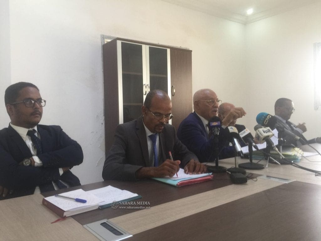 دفاع عزيز: منع موكلنا من السفر «إجراء غير قانوني»