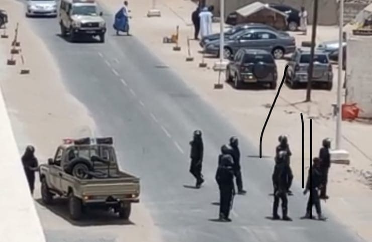 موريتانيا.. شرطة مكافحة الإرهاب أمام منزل الرئيس السابق