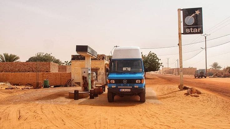 موريتانيا.. قطب معارض يدعو إلى فتح حوار بشأن رفع أسعار المحروقات
