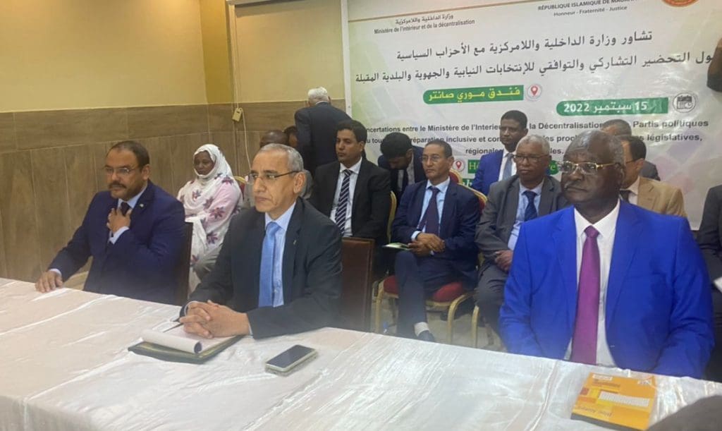 خلاف “النسبية” يهيمنُ على اجتماع الداخلية والأحزاب السياسية