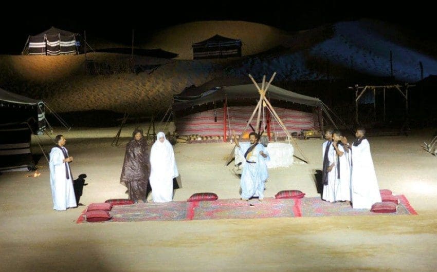 «بنت البار» تمثل موريتانيا في مهرجان الشارقة للمسرح الصحراوي