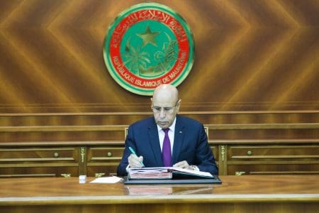 ولد الغزواني يهنئ الرئيس الإيراني المنتخب