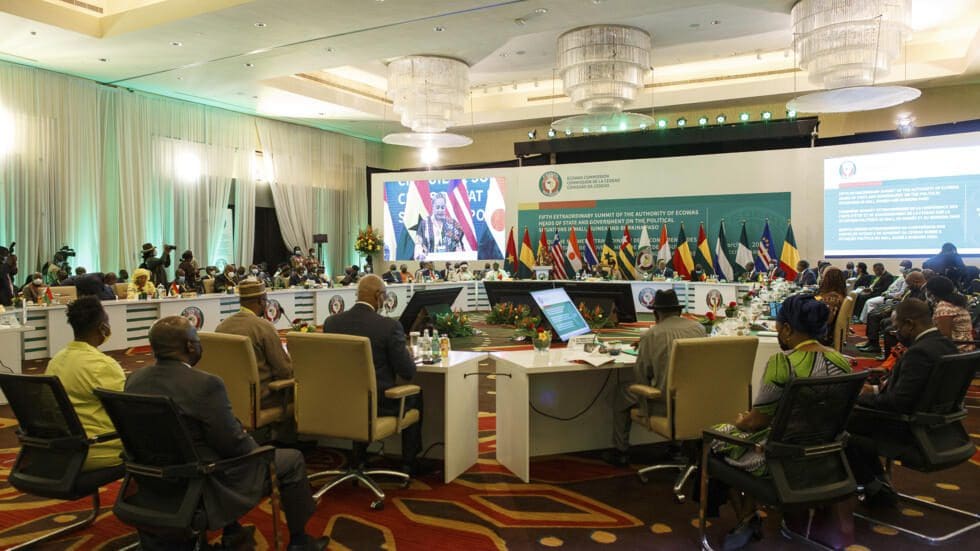 الإيكواس: التدخل العسكري في النيجر مطروح لكنه الخيار الأخير