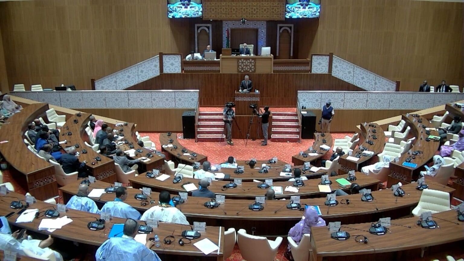 البرلمان يجيز مشروع قانون لدمج أمن الطرق في الشرطة الوطنية