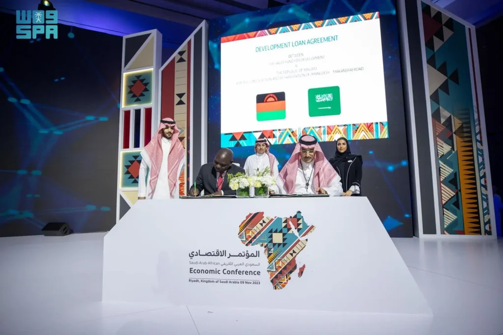 السعودية تدعم 12 دولة أفريقية بملياري ريال