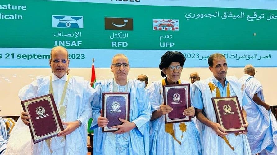 الوزير الأول: التهدئة السياسية انعكست إيجابا على أداء الحكومة