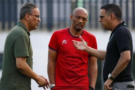 الإعلان عن تمديد عقد مدرب المنتخب الموريتاني لكرة القدم