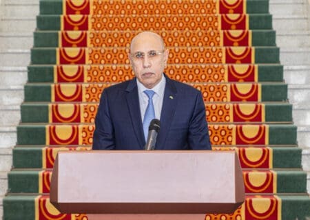 غزواني: موريتانيا “تدفع ثمنا باهظا” لمواجهة الهجرة غير النظامية
