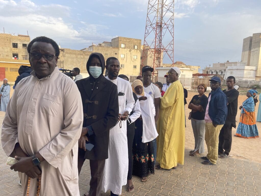 رئاسيات السنغال.. الناخبون يبدأون التصويت لاختيار خامس رئيس للبلاد