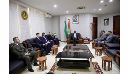 موريتانيا.. وزير الخارجية يجري مباحثات مع بعثة أوروبية