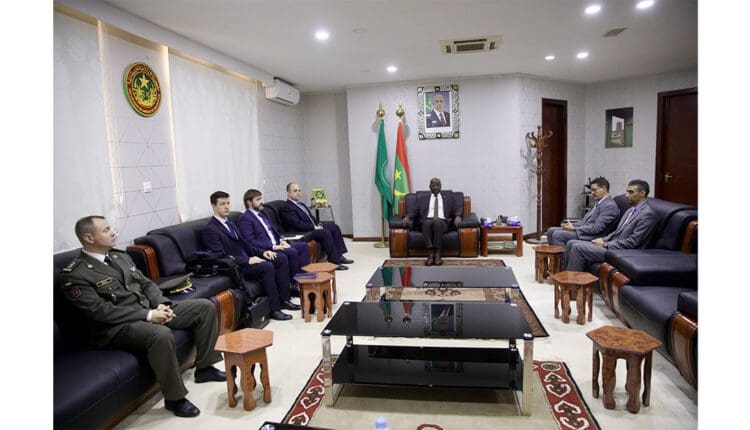 موريتانيا.. وزير الخارجية يجري مباحثات مع بعثة أوروبية
