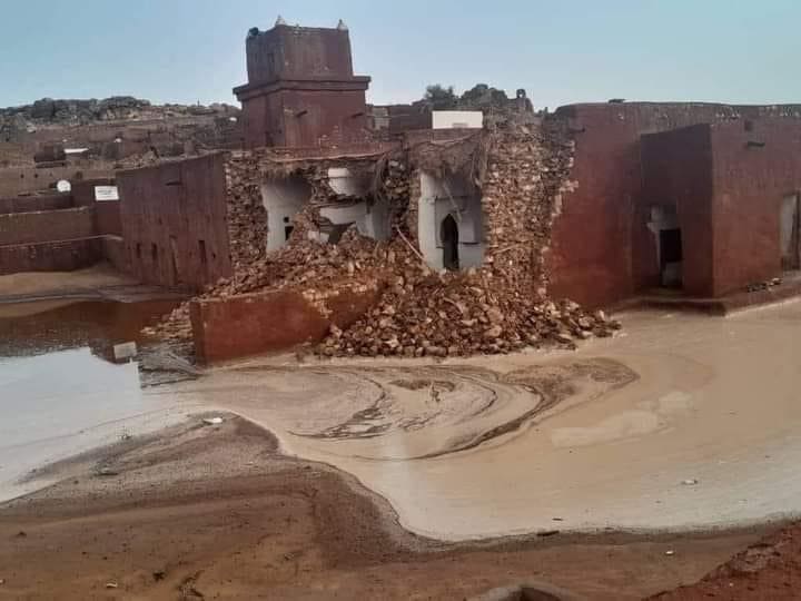 موريتانيا.. السيول تجرف جزءاً من تاريخ ولاته