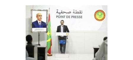 الناطق باسم الحكومة: الرئيس ألزم الوزراء بالتصريح بممتلكاتهم