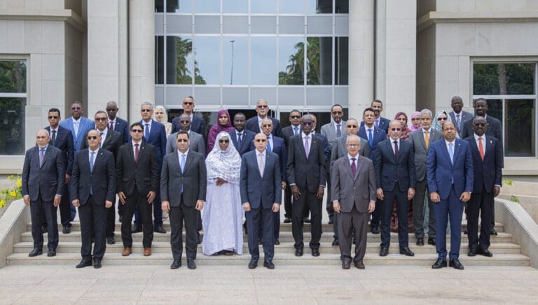 مجلس الوزراء يصدق على مشروع قانون يتضمن مدونة الاستثمارات