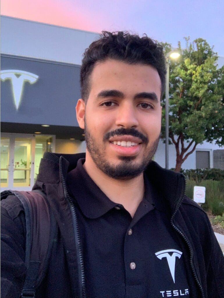 يحيى عالي.. من محاظر موريتانيا إلى “تسلا” والذكاء الاصطناعي