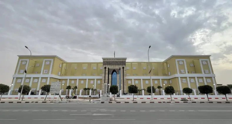 مرسوم رئاسي يقضي باختتام الدورة الاستثنائية للبرلمان