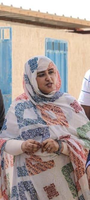 الحكومة تعفي مديرة “كاميك” من مهامها