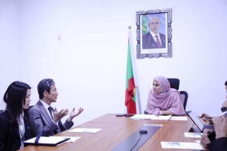 “تويوتا” تدرس جدوى تحلية مياه البحر في نواذيبو