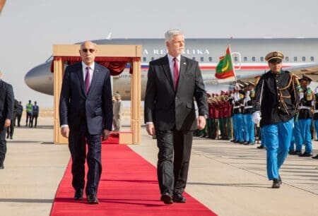 مع وفد من رجال الأعمال.. الرئيس التشيكي يبدأ بموريتانيا زيارة عمل إلى أفريقيا