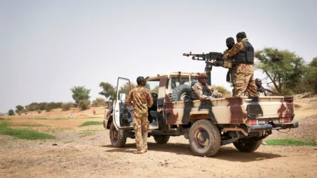 قادمة من آسيا.. مالي تحبط تهريب معدات موجهة لمجموعة مسلحة