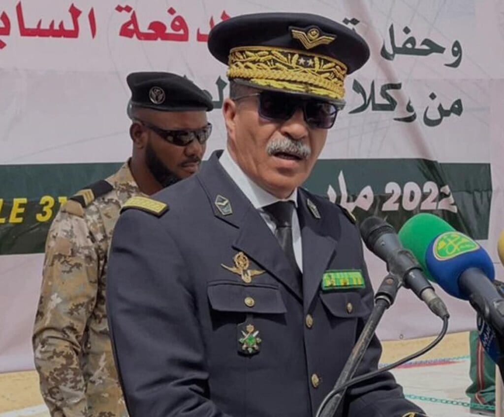 بعد قطع جولته.. مدير الأمن يجتمع بقادته الأمنيين في إطار ما يُعتقد أنه استدعاء عاجل