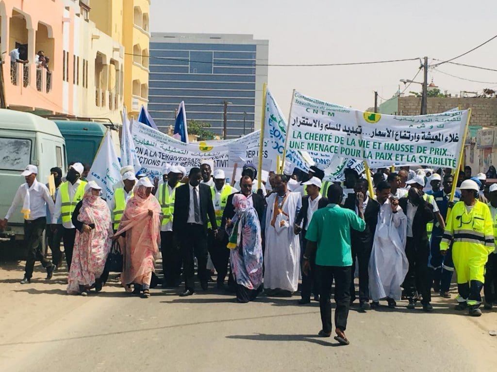 موريتانيا: 30 ألف أوقية للمتقاعدين ورفع الحد الأدنى للأجر المهني