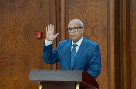 أعضاء مجلس السلطة الوطنية لمكافحة الفساد في موريتانيا يؤدون اليمين القانونية