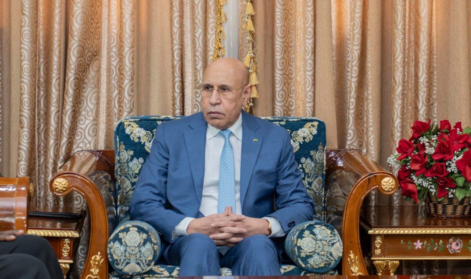 مصدر: الرئيس الموريتاني يتعهد للمعارضة بإعادة النظر في حظر التنقل