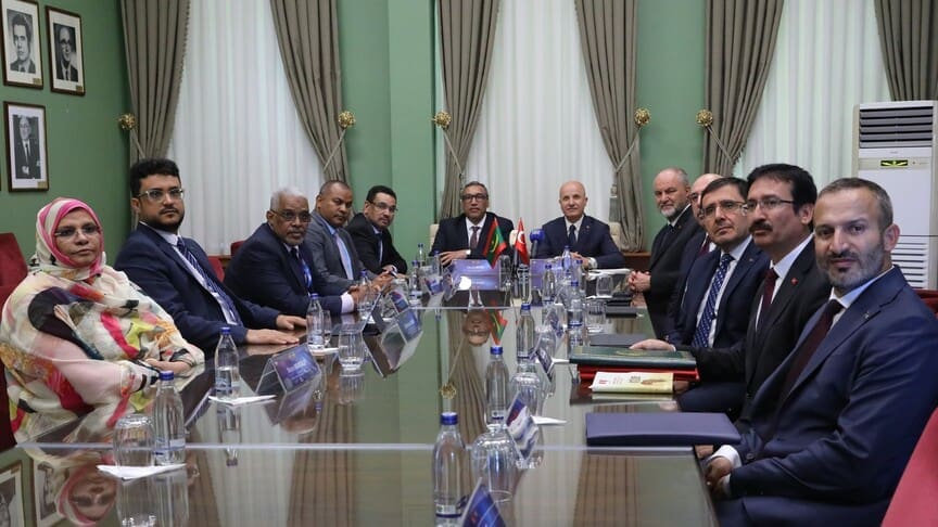 تركيا وموريتانيا تبحثان إنشاء جامعة تركية في نواكشوط وتوسيع التعاون الأكاديمي