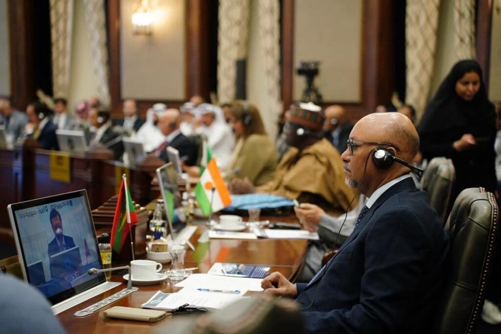 موريتانيا تبحث تفعيل “بنك الأسرة” و”الوقف الأخضر” لدعم الفئات الهشة