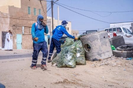 وضعية “غير مقبولة”.. الحكومة تنذر الشركة المشرفة على نظافة نواكشوط