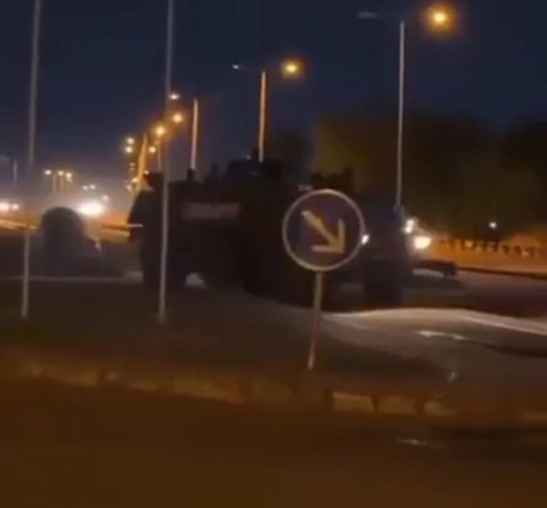 النيجر.. انقطاع بث التلفزيون الوطني وانتشار عسكري حول الرئاسة