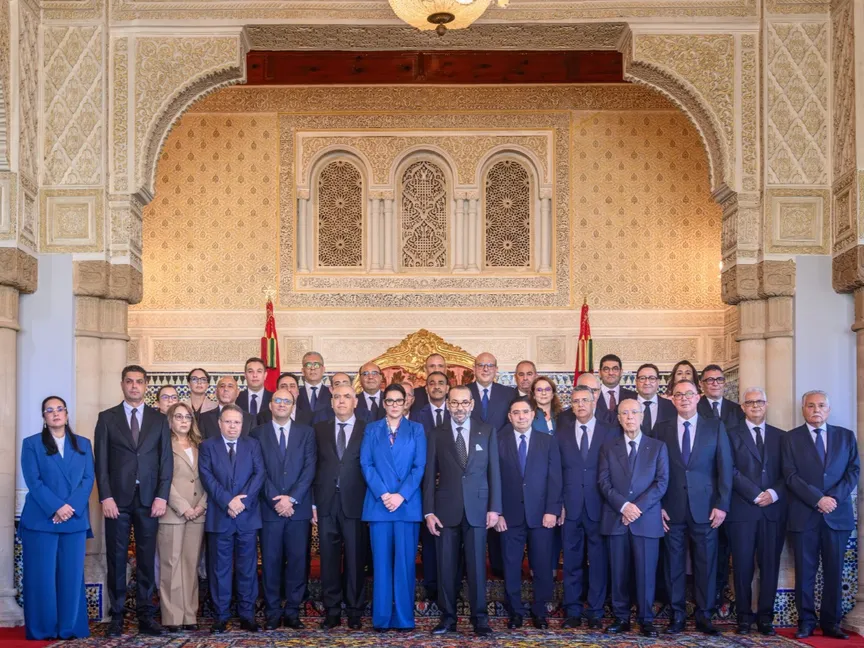 الحكومة المغربية الجديدة تؤدي اليمين أمام محمد السادس