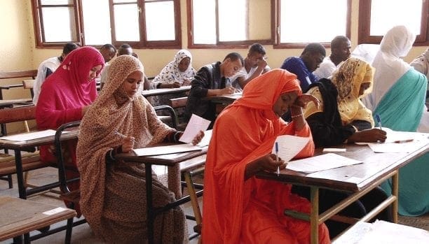 إعفاء مديري مؤسسات تعليمية من مهامهم بسبب «الغش»