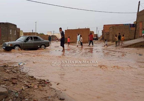 حاكم أطار: إنقاذ سبعة أشخاص وفتح الشوارع الرئيسية