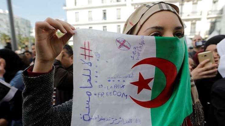الجزائر.. أكثر من ألف قاضٍ يرفضون ترشح بوتفليقة