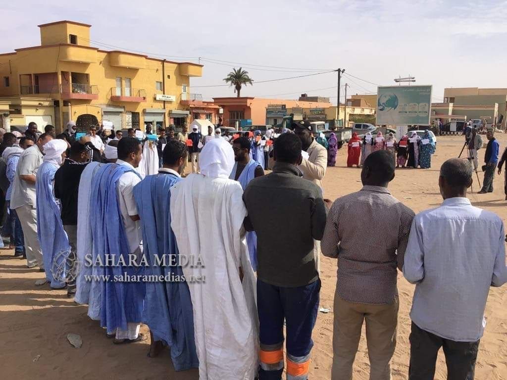 ازويرات .. نشطاء يتظاهرون دعما لإصلاع قطاع الصحة