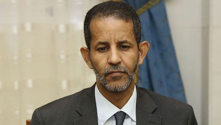 الوزير الأول: لا نضع أنفسنا في المقارنة أو المواجهة مع العشرية