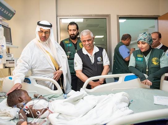 بعثة طبية سعودية تجري القسطرة لأطفال موريتانيا