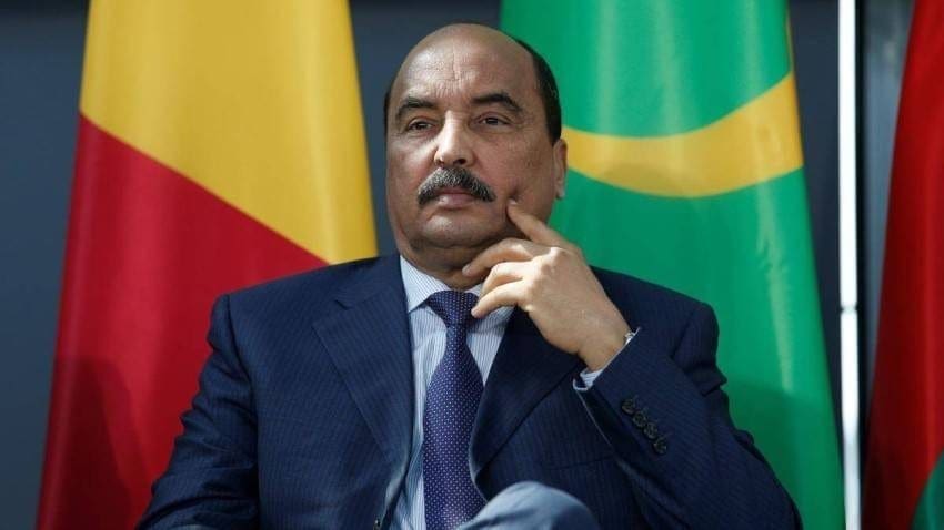 مسوؤلون سابقون يواجهون “عزيز” بالملفات أثناء التحقيق