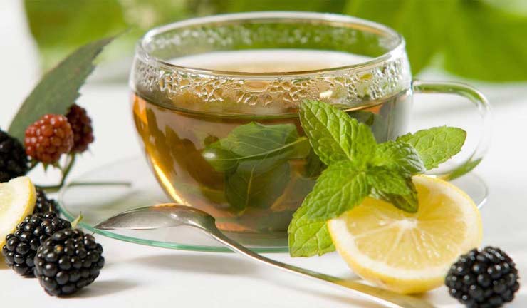 أغذية تمنع تكاثر «كورونا».. الشاي الأخضر أكثرها فعالية