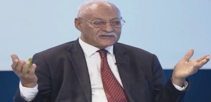 دفاع عزيز: التهم سياسية وطبخت في دهاليز السياسة والمخابرات