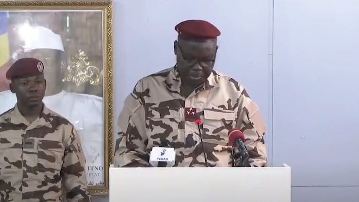 تشاد.. الجيش يفتح الحدود ويعلن عدم نيته البقاء في الحكم
